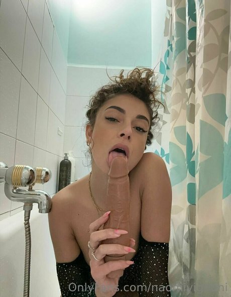 Naomi Vignomi beautiful model img