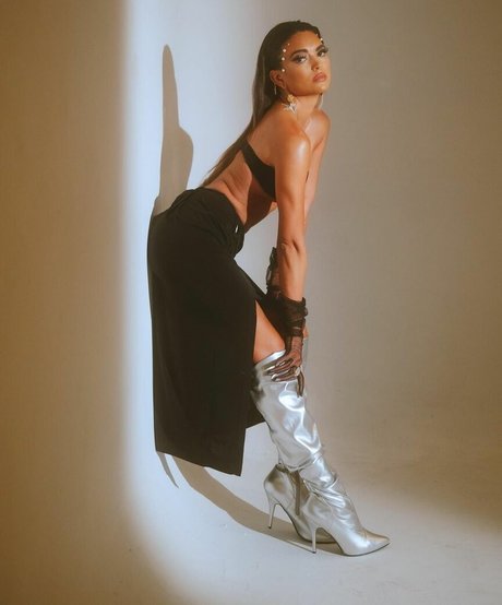 Kyra Santoro sexy star photos