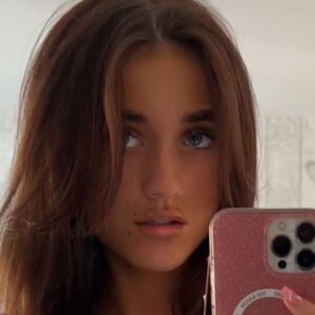 Leah Steele model nudes gallery