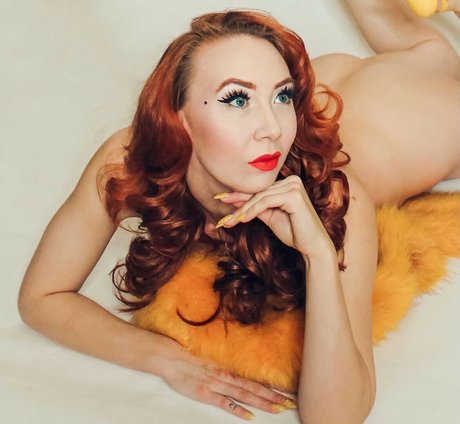 Juliette Electrique model adult photo