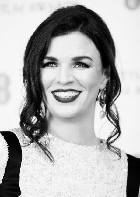 Aisling Bea high quality model img