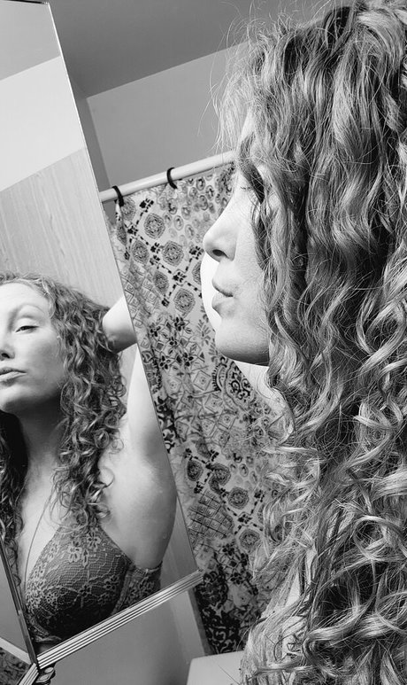 snow bunny907 hd actress pic