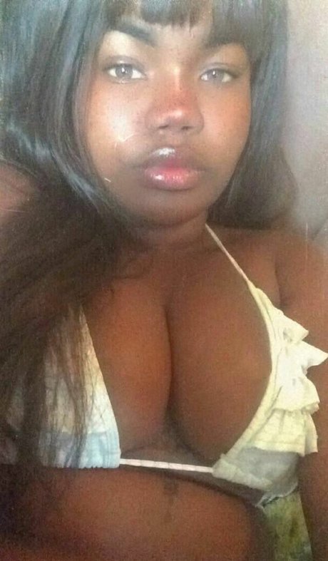 Esther Marinho model best images