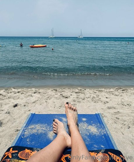 lizyyye nudes pornstar photo