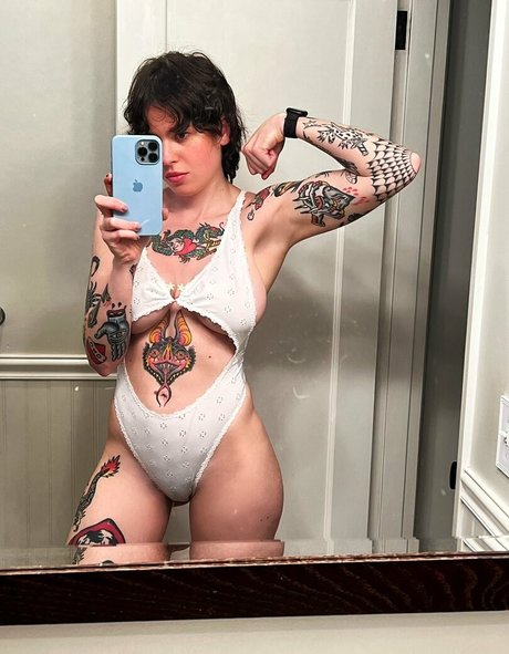 Annie Jay pornstar sexy pics