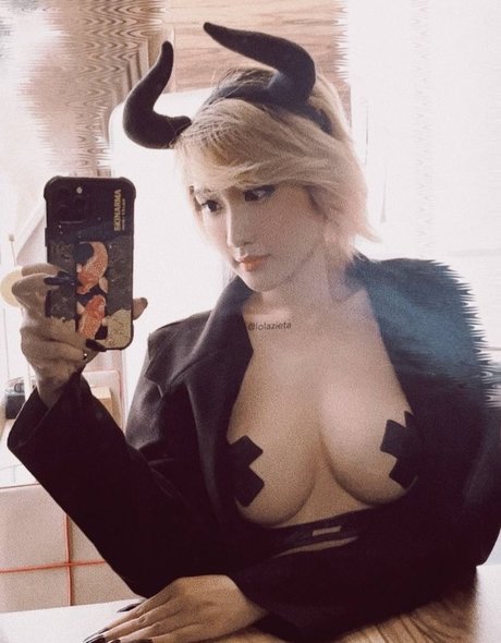 Lola Zeita pornstar nude image