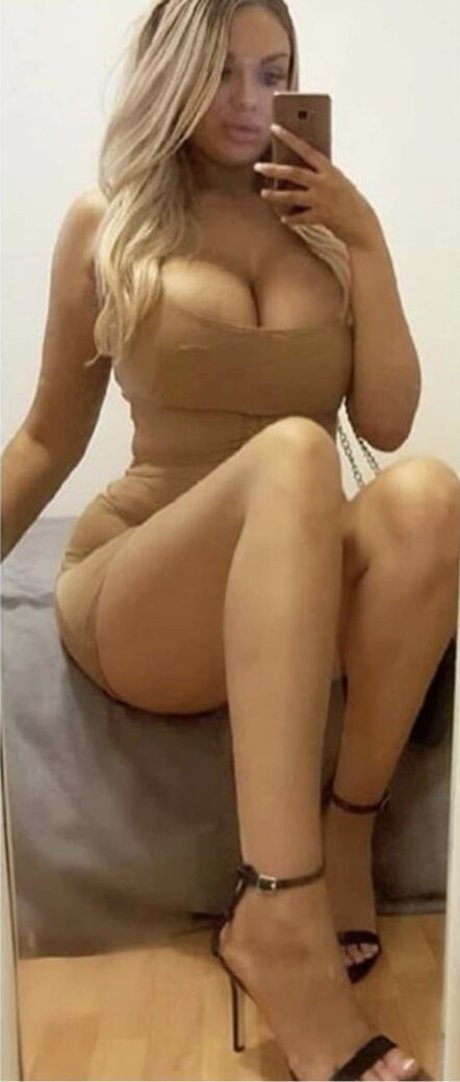 Candice Louise Stroud pretty pornstar gallery