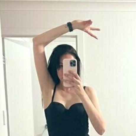 lollyfangs star photos