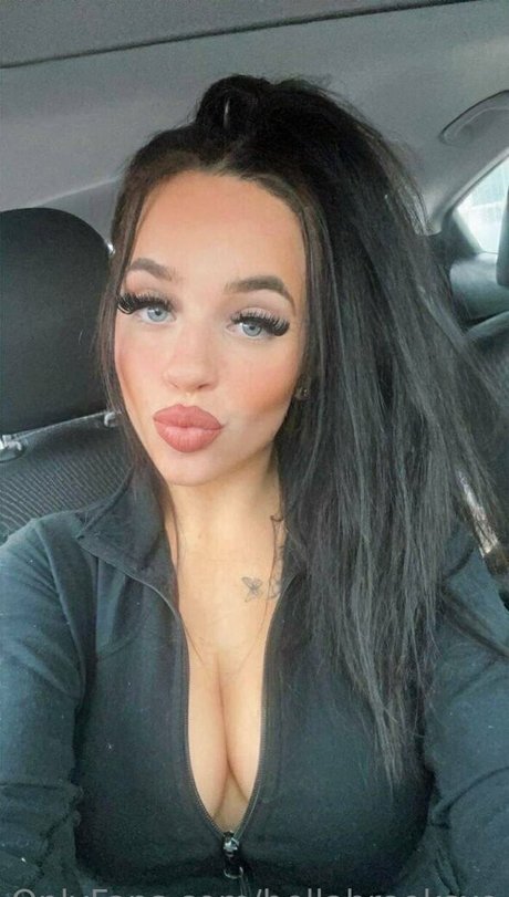 bellabrooksxo xxx model pic