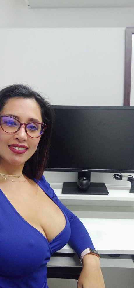 old milf onlyfans beautiful archive