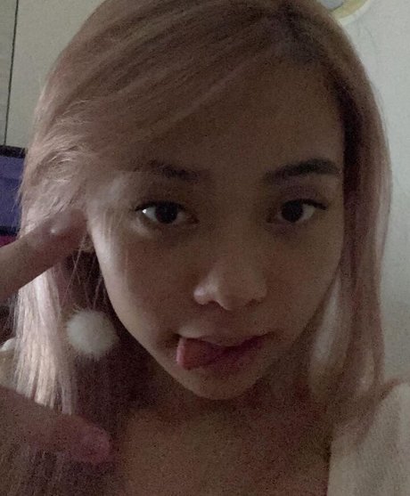 Bleachie beautiful model pics