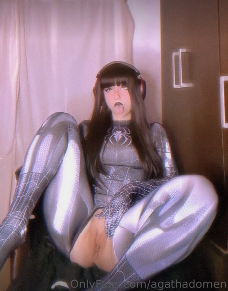 Agathadomenok star pornographic picture