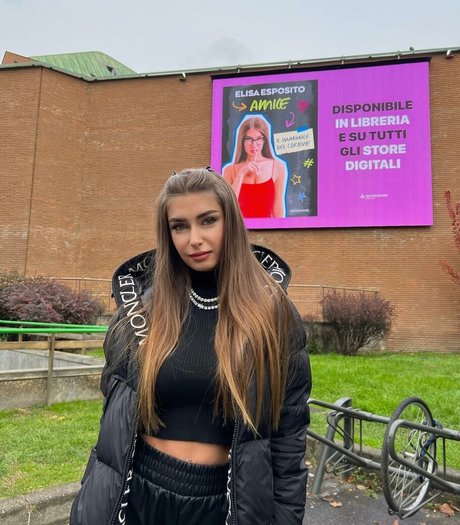 Elisa Esposito pornstar exclusive pictures
