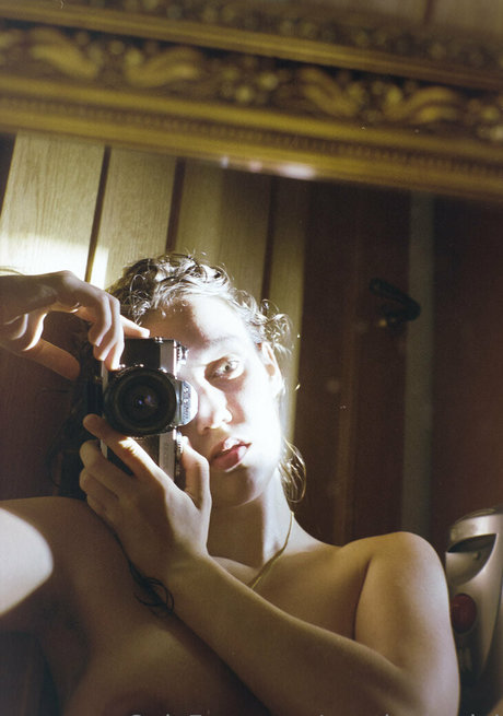 Noa The Model pornstar art galleries