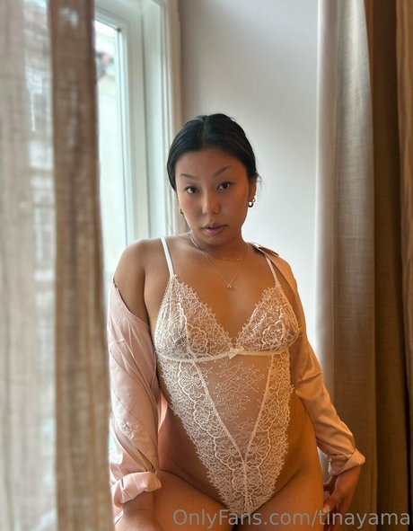 tinayama art actress pics