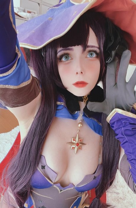 Grashie beautiful model image