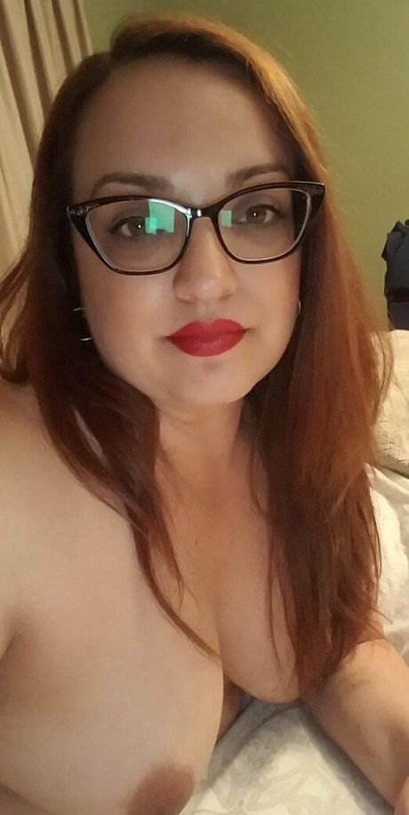 Dark Haired Brunette star porn pic