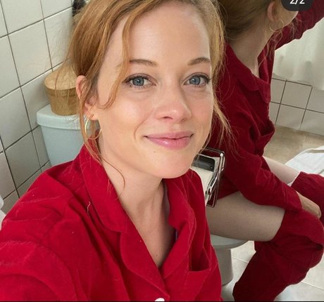 Jane Levy exclusive pornstar image