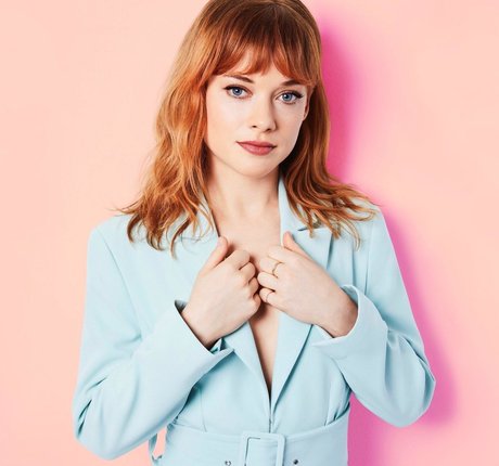 Jane Levy xxx actress pictures