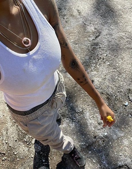 Chronixx tay erotic pornstar pictures