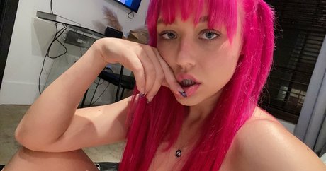 SabrinaNichole star hot image