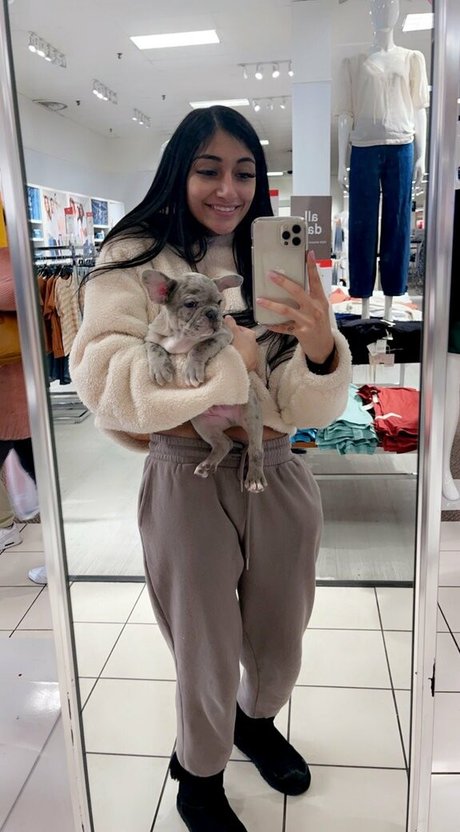 Jenelle Mathew model beautiful pictures