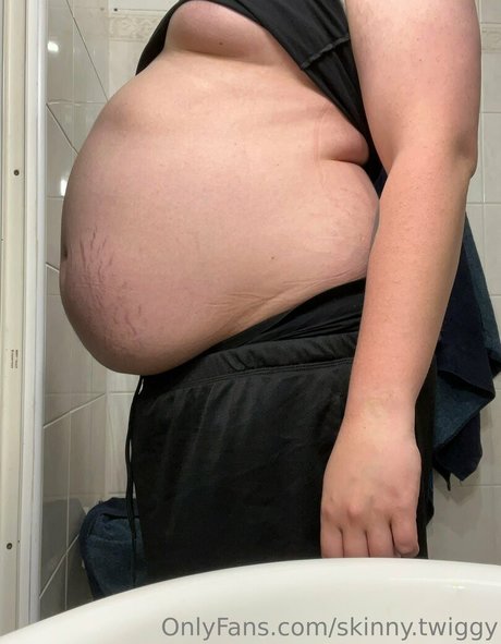 skinny twiggy nude pornstar photos