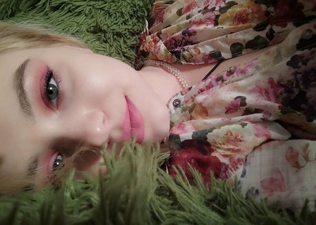 miss space x high quality actress pics