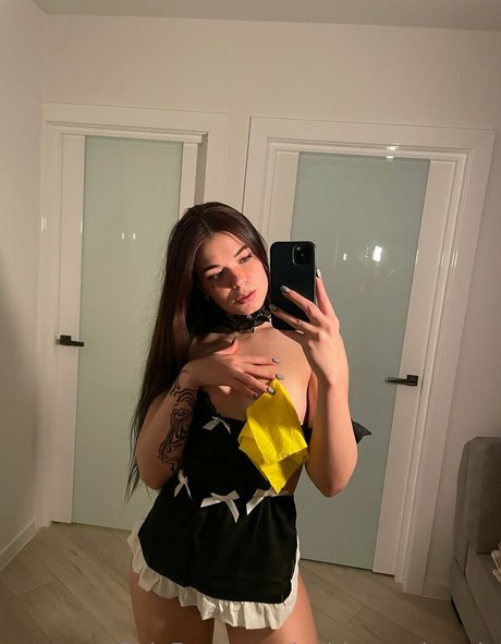 inchiepeachy vip naked star pic