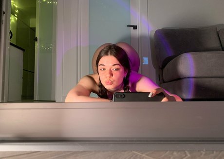 inchiepeachy vip model free galleries