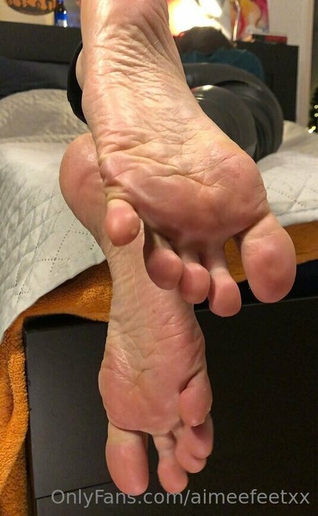 aimeefeetxx model top pics