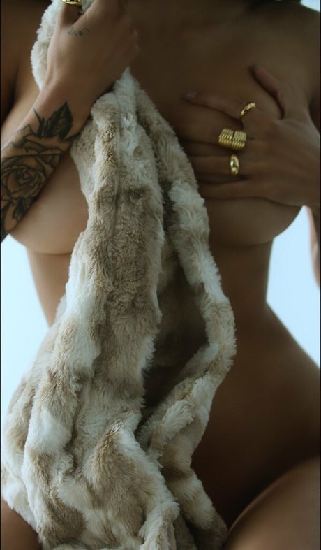 Jaidah Rae naked pornstar image