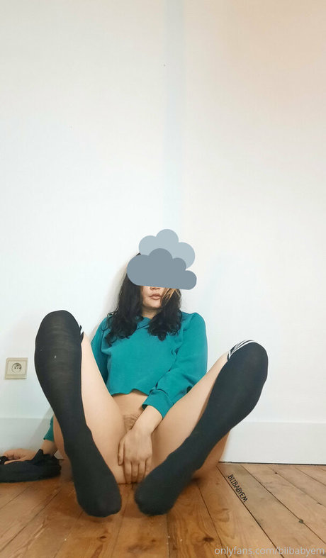 emiliamars naked model gallery