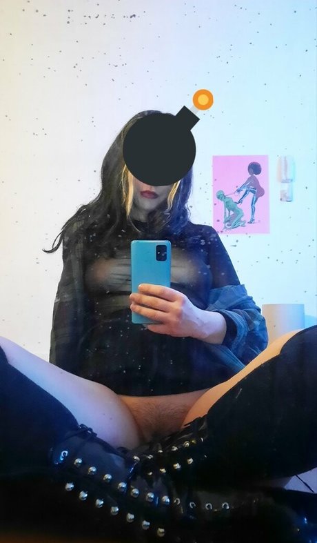 emiliamars pornstar sexy pic