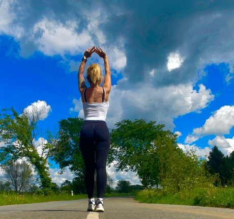 Winnie Nielsen model hd archive