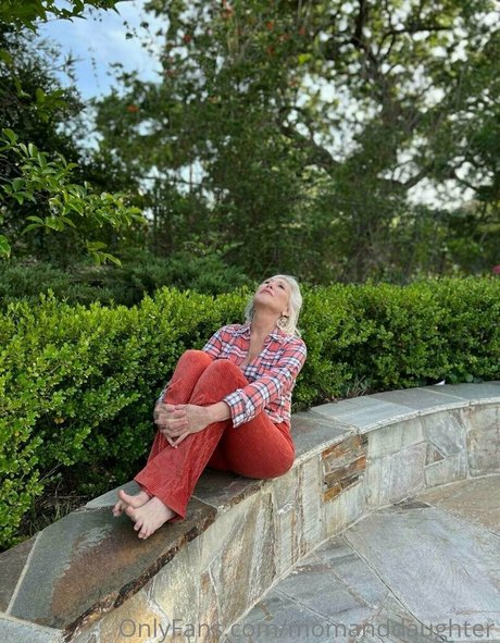 suzieandhannahfree star nudes images