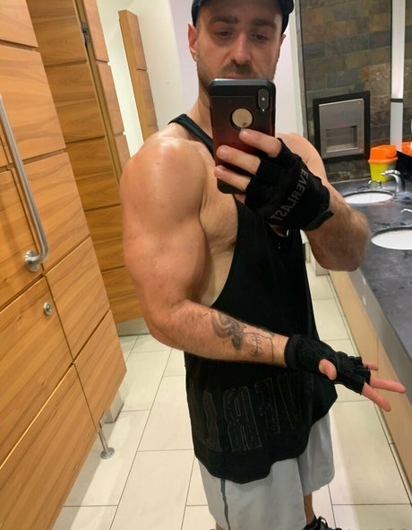 aztec420uk naked model pics