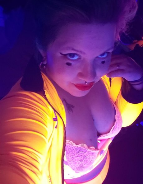 pumpka booty art star galleries