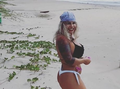 Galega Bruta star nude pic