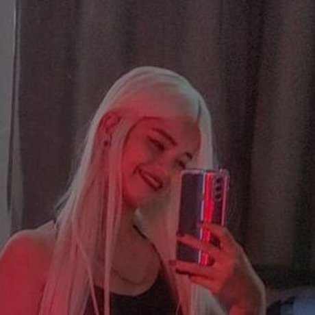 Ninfetinha Dele model photos