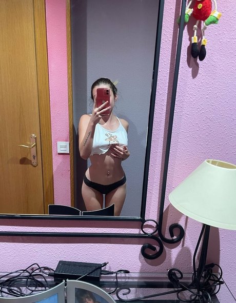 Onlymireiaa star top photo