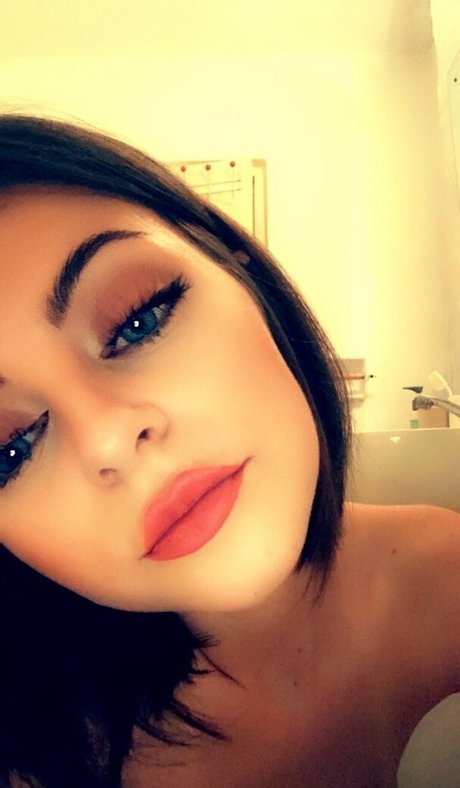 ivysugarfree model top pic