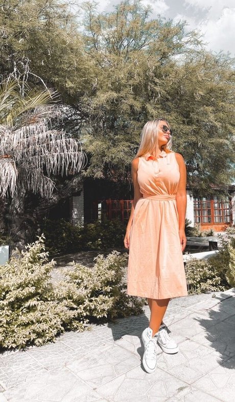 BustyAna model nude images