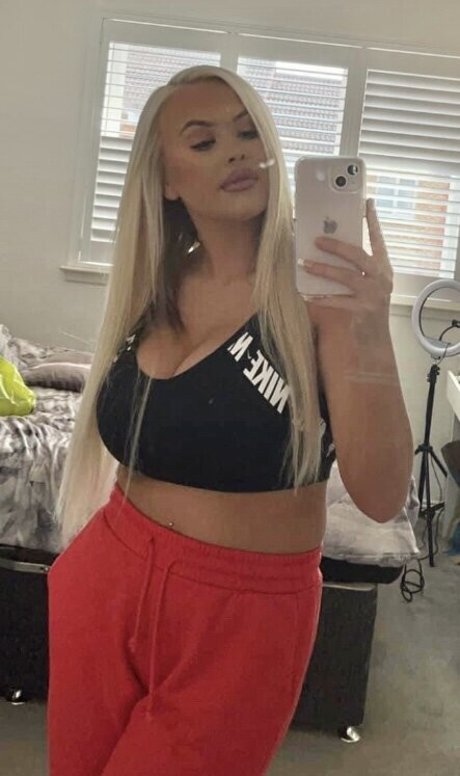 Shauni Scanlan star porn images