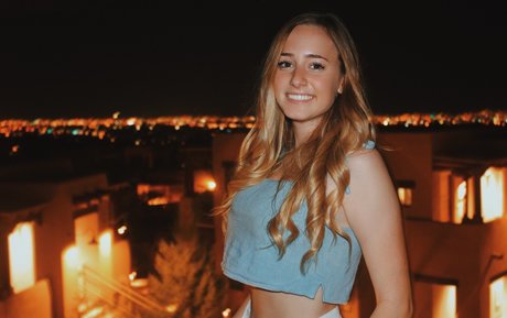 Charlotte Bregman star nice photos