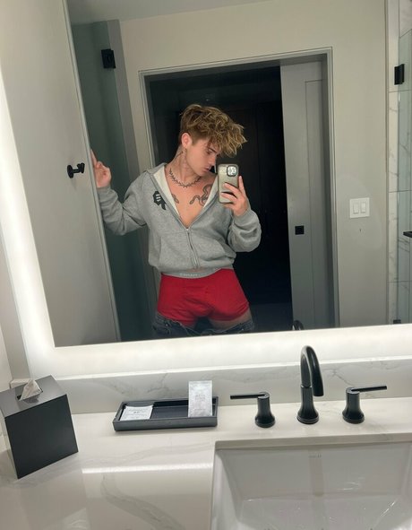 milf mom onlyfans porn pic