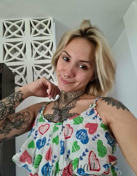 luzzchan star exclusive image