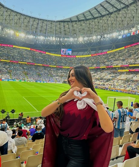 Jennychallita sexy pornstar img