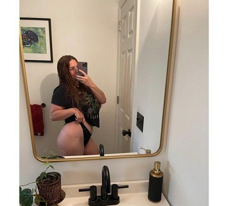 LeeAnne sexy pornstar pictures