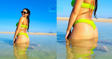 Bella Barp model art gallery